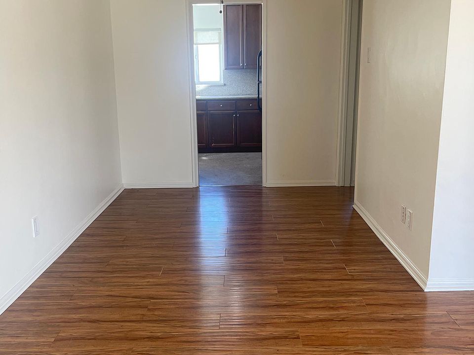 View of dining room into the kitchin