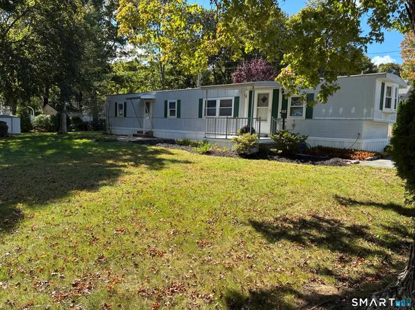 16 Country Club Trail, Killingworth, CT 06419