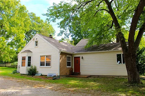 3110 Dexter Rd Photo 1