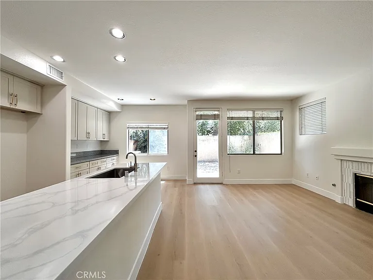 14130 Shoreline Dr #B — Photo 8
