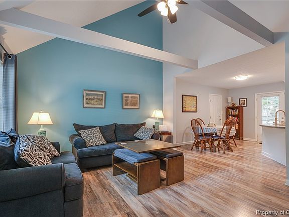 2nd image of 3304 Chestnut Hill Ct