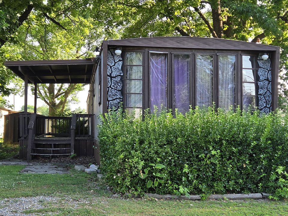 2nd image of 509 & 601 NW 7th St