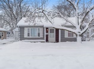 1115 31st St NE, Cedar Rapids, IA 52402
