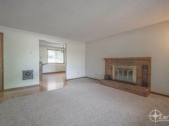4th image of 12123 NE 9th St