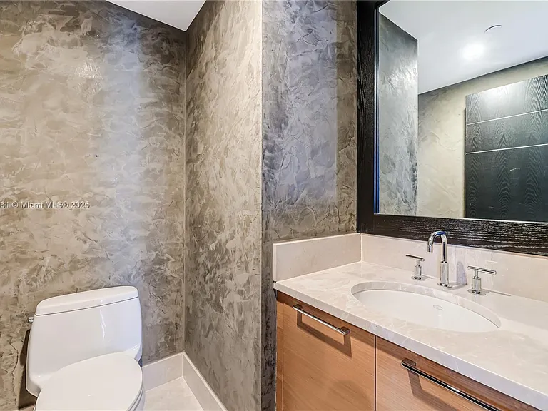 17001 Collins Ave #2508 — Photo 32