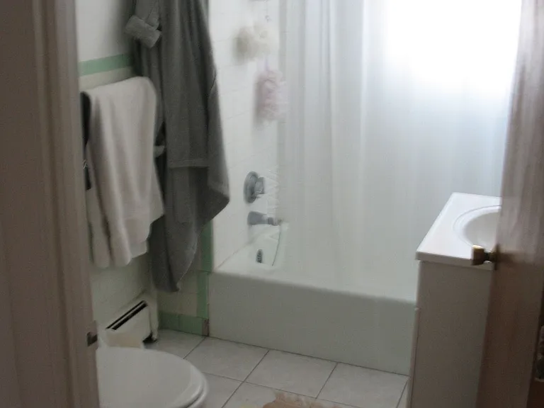 110 Thurston St #1 — Photo 4