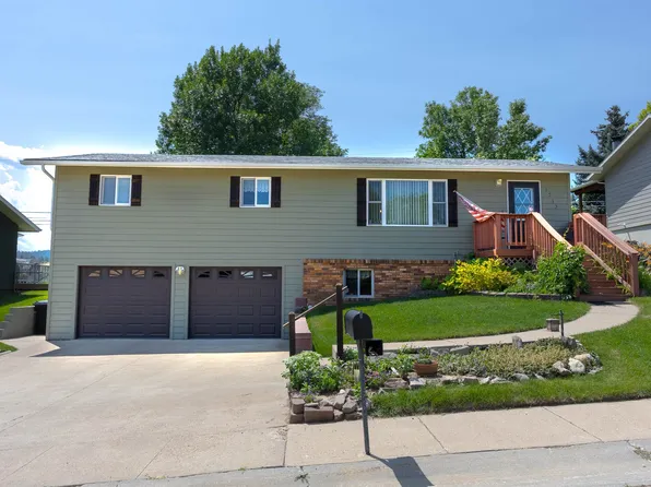 1213 W Charles St, Spearfish, SD 57783