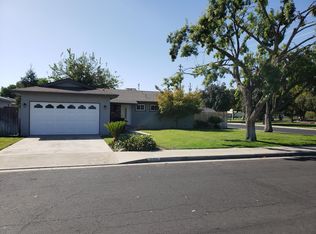 994 W National Ave, Clovis, CA 93612