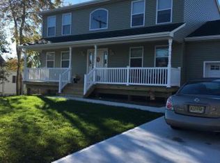 80 Clearwater Dr, Waretown, NJ 08758