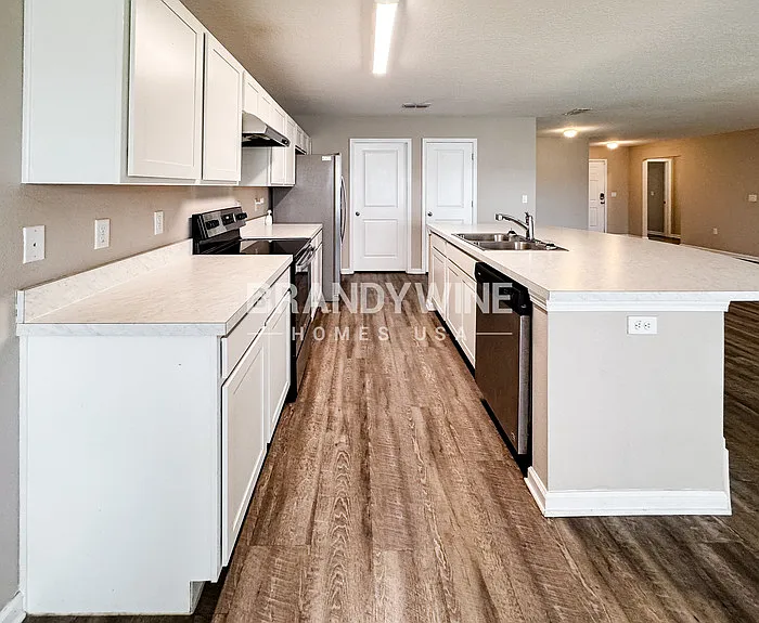 11269 Revolutionary Way — Photo 8