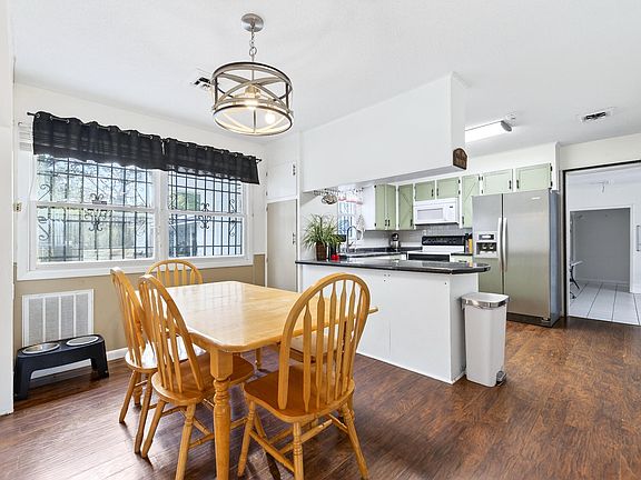 3rd image of 5307 Edisto River Rd