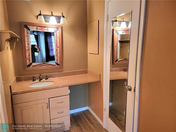 4th image of 8120 SW 24th St APT 109