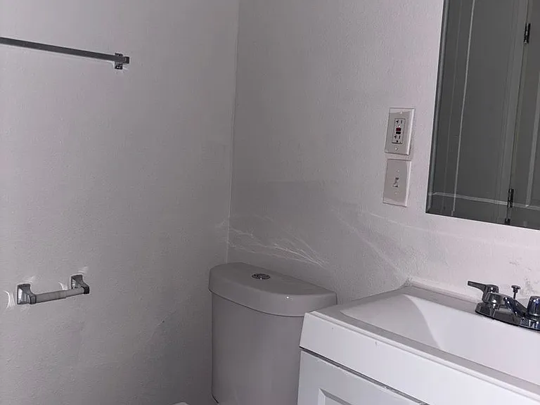 590-5905 W Olive Ave #EL — Photo 7