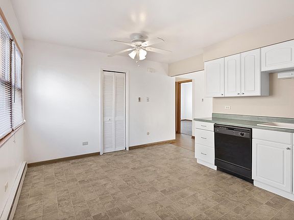 4th image of 400 W Jackson St