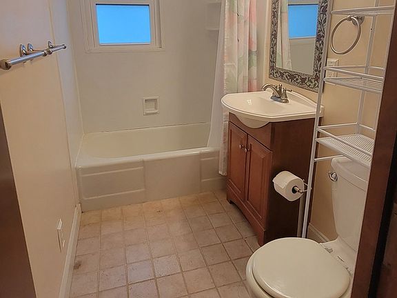 5th image of 511 S Russell St