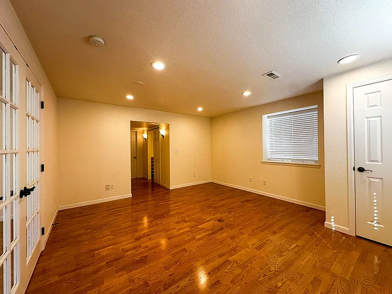 7856 Stonedale Dr — Photo 64