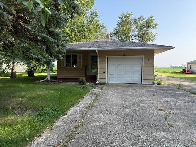 1st image of 606 4th St