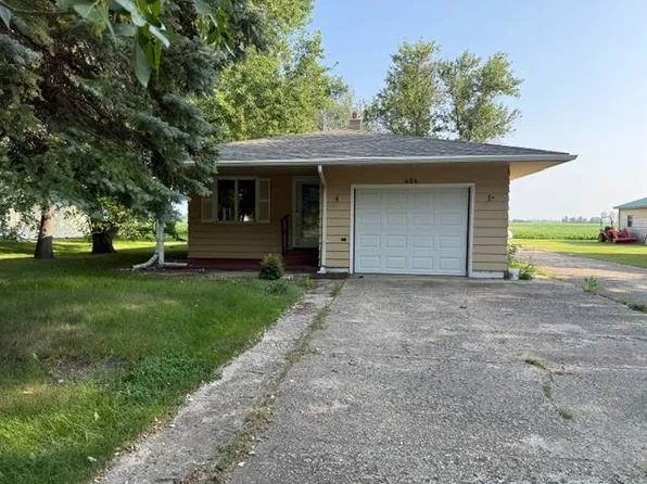 606 4th St, Maddock, ND 58348