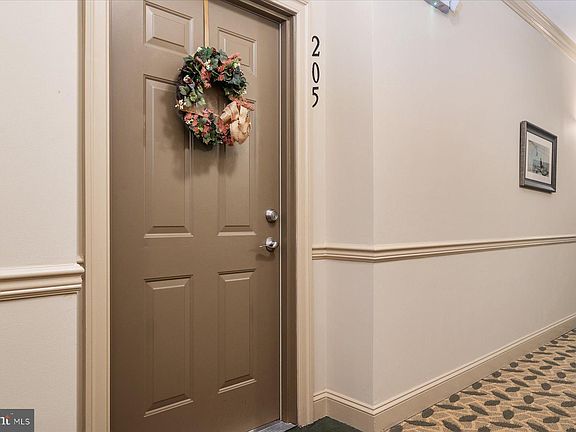 3rd image of 8616 Wintergreen Ct Unit 205