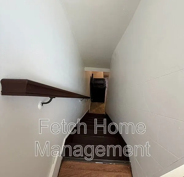 236 W Mifflin St — Photo 7
