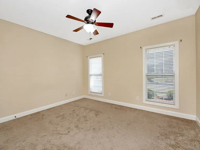 29863 Thunderpaw Dr — Photo 6