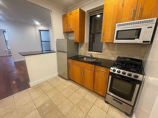 1st image of 234 E 81st St APT 1B