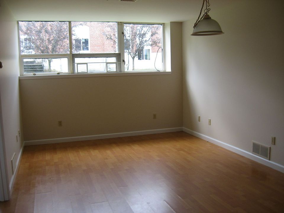 30 School Street Apartment Rentals Milton, VT Zillow