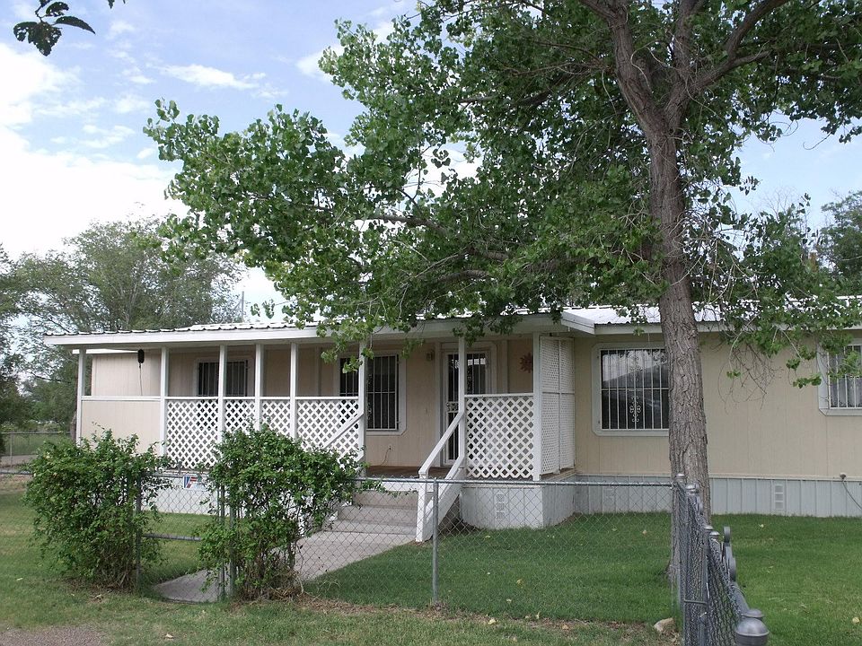 1st image of 942 Vivian Dr