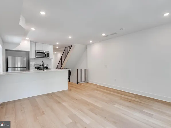 4220 Baltimore Ave, Philadelphia, PA