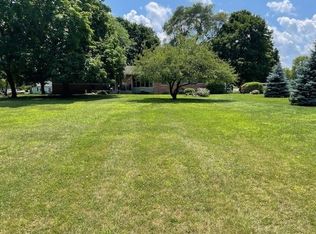 409 River Bend Dr, Flushing, MI