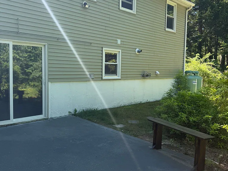2 Libby Ln — Photo 19