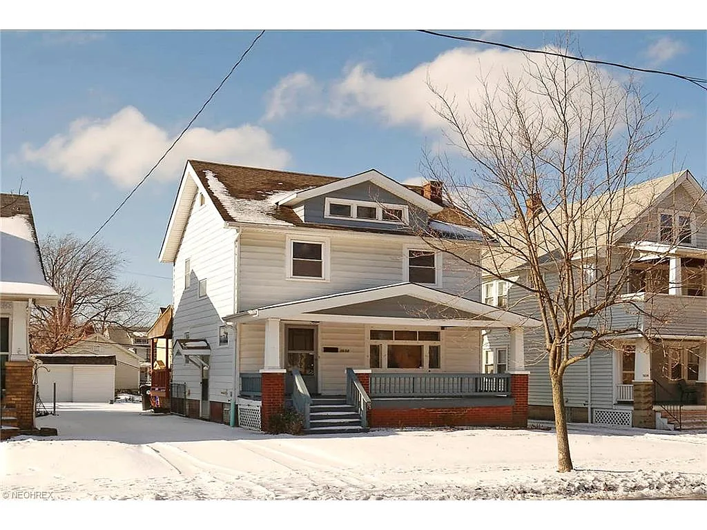 3638 W 138th St photo 1