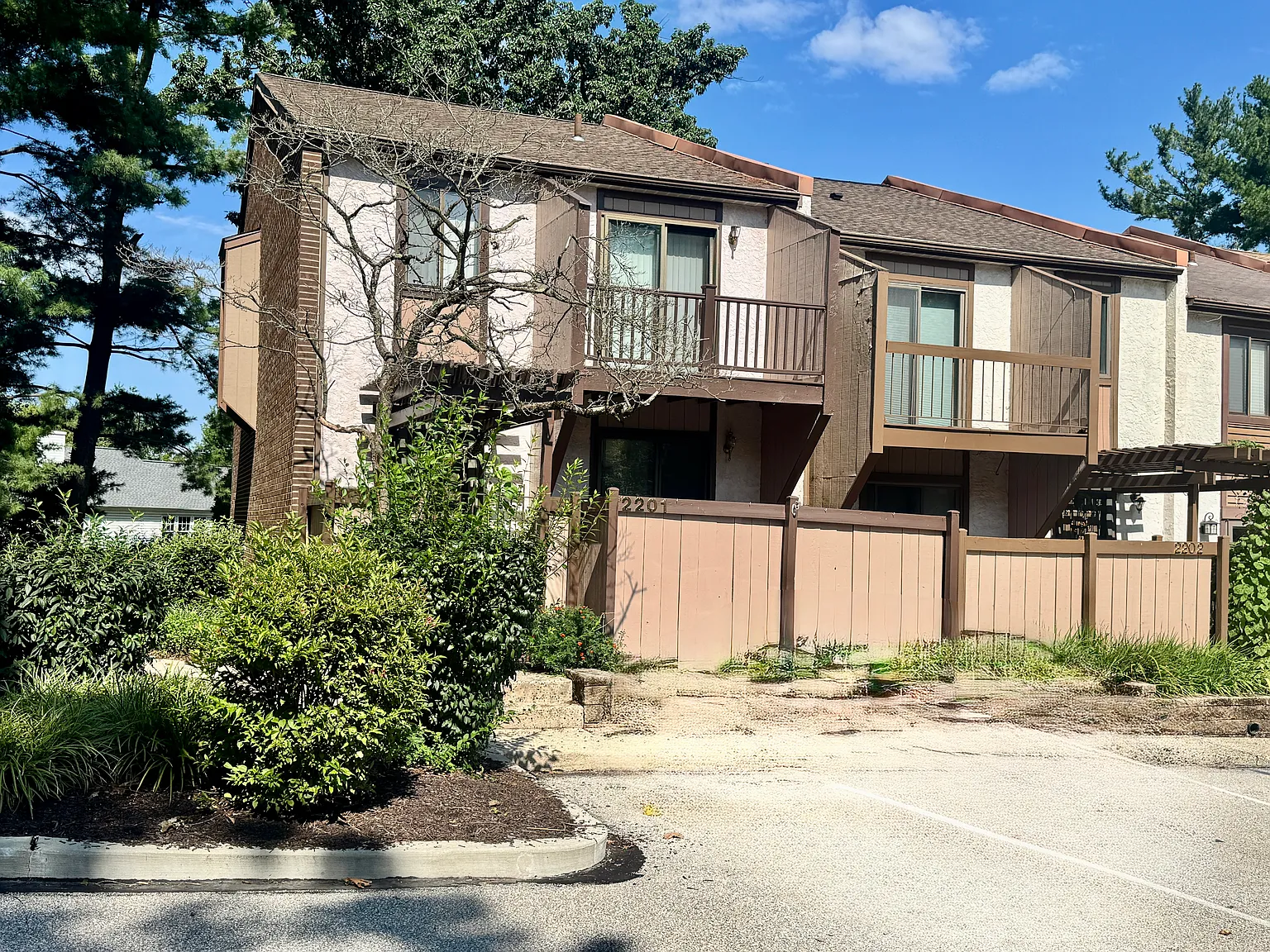 3 bed, 2.5 bath, 1560 sqft, $2,900 — Photo 4