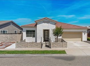 2352 Mustang Dr, Oakdale, CA 95361
