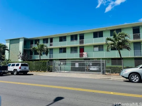 775 McNeill St APT 305B, Honolulu, HI 96817