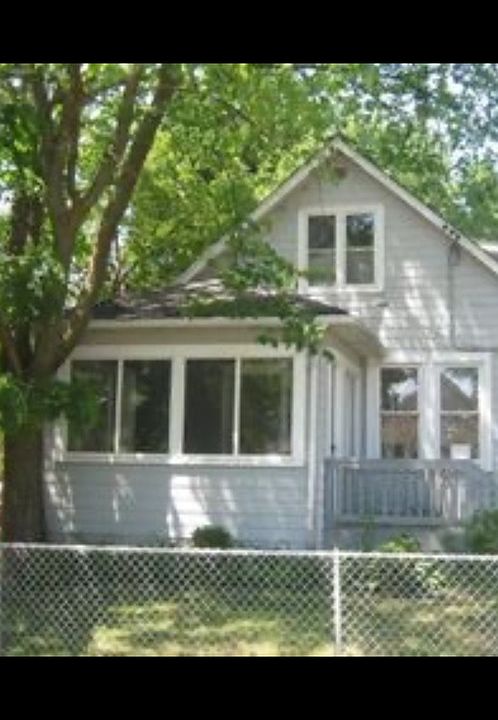 1st image of 218 Llewellyn Ave