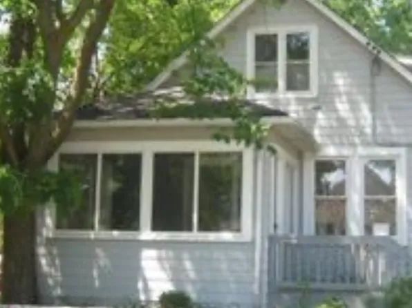 218 Llewellyn Ave, Highwood, IL 60040