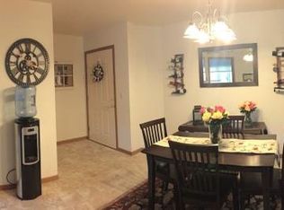 1537 Ontario Rd APT 6, Bellevue, WI 54311