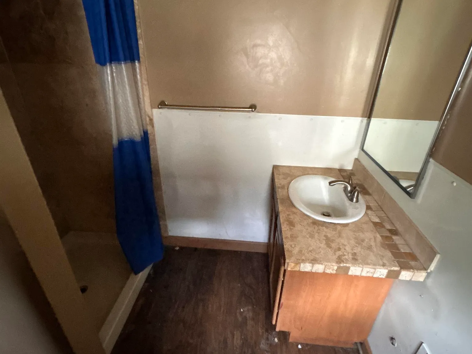 2 bed, 868 sqft, $1,350 — Photo 4