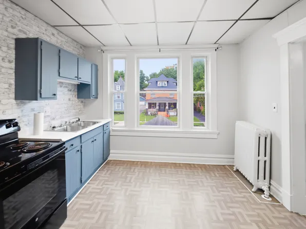 414 E Leasure Ave #2F, New Castle, PA 16105