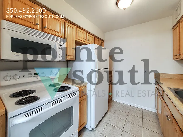 710 Scenic Hwy #219 — Photo 9