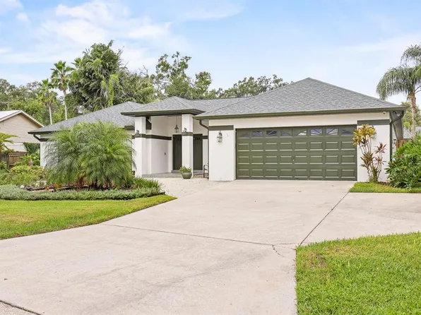 1004 Hollyberry Ct, Brandon, FL 33511
