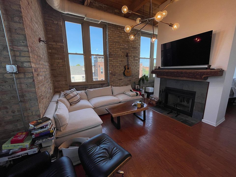 1st image of 2510 N Wayne Ave APT 301