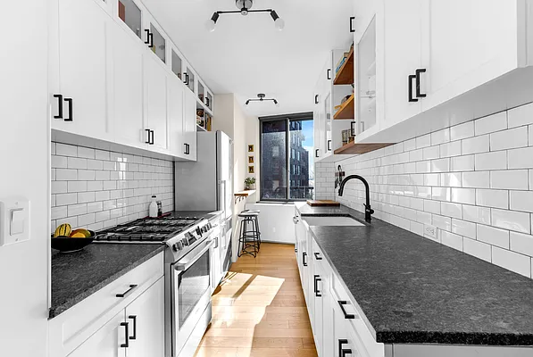 Sold by Compass | media 5