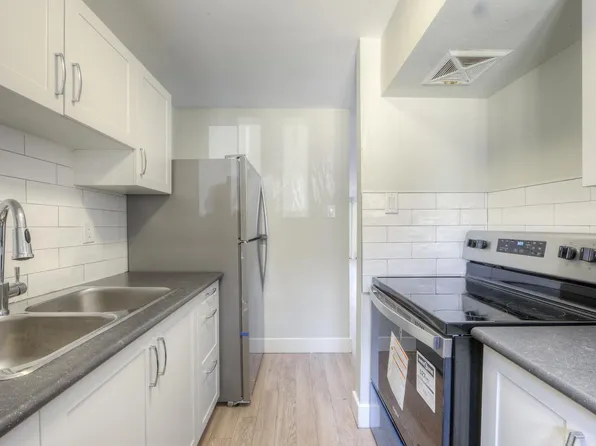 86 Silver Springs Blvd #99-102, Toronto, ON M1V 1M9