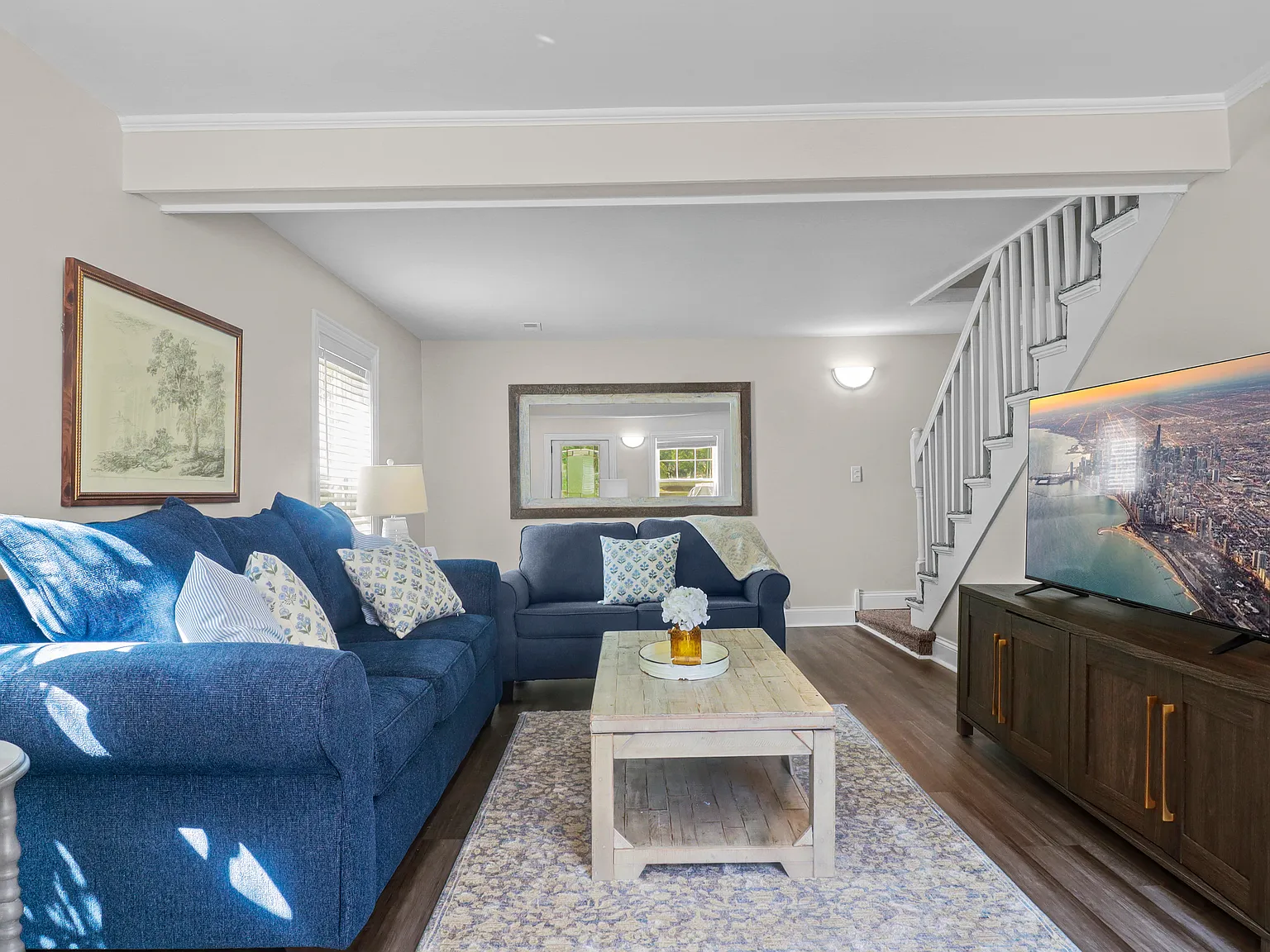 2 bed, 1200 sqft, $3,000 — Photo 2