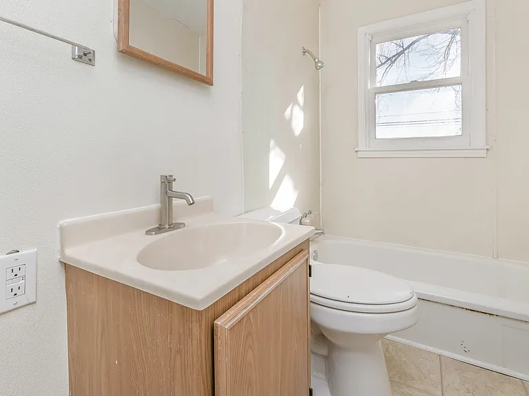 4209 S Polk St — Photo 11