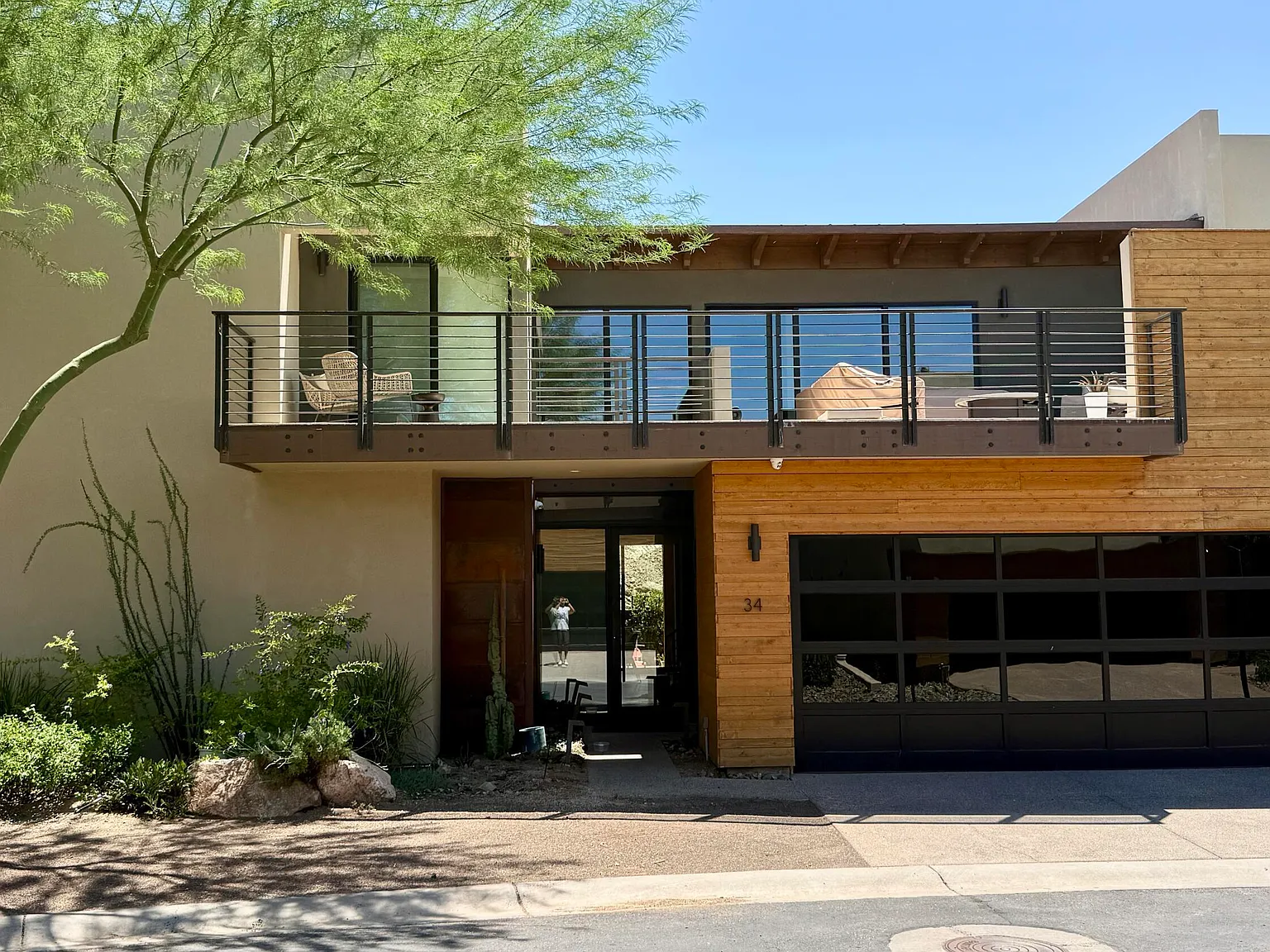 4 bed, 4.5 bath, 2873 sqft, $9,000 — Photo 2