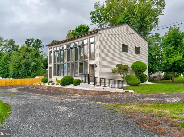 833 Boundary Rd, Woodbury, NJ 08096