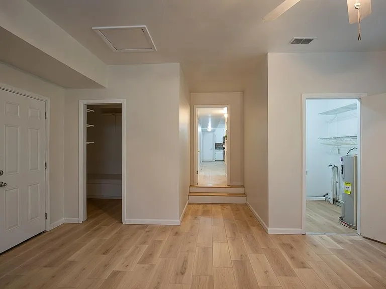 1536 Woodgate Way — Photo 14